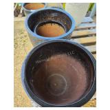 3 pots