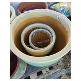 3 pots