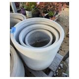 3 pots