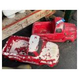 2 Plaster Jalopy Truck Planters
