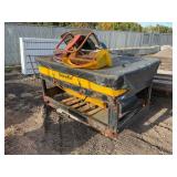 Salt spreader