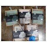5 aprons