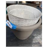 2 Plastic Garden Planters
