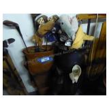 2 gold bags and clubs