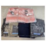 4 pair 32x30 pants and 2 small polos