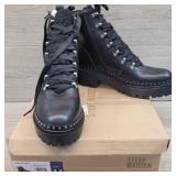 Steve madden women lace up boots (size 11)