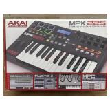 Akai MPK 225 keyboard