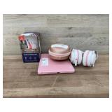 2 Headphones, tablet keyboard, unicorn lamp -