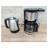 1 Ninja coffee maker 1 Aroma electric kettle