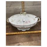 Haviland soup tureen with lid