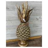 Decorator pineapple urn with lid