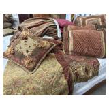 Burgundy and green Queen duvet, cover, throw
