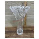 Lead glass frosted leaf vase