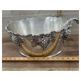 Grape design silver color bowl with ladle