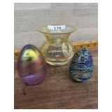 Art glass vase and 2 paper weight eggs