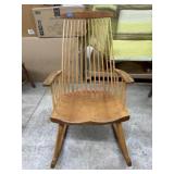 Thos Moser cabinet maker signed  spindle back