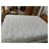 Queen size Serta mattress and foundation