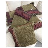 5- Decorator throw pillows