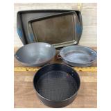 Baking sheets and pans Wok style pan