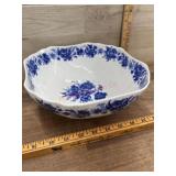 England blue and wjhite serving bowl
