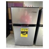 Frigidaire 3.1 cu ft mini fridge and freezer