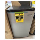 Frigidaire 3.2 cu ft mini fridge