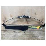 Mossy Oak kids bow and arrows