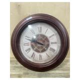 Round wall clock