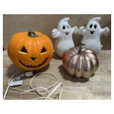 Box of Pumpkin and ghost decorations