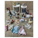 Box of various tree ornaments