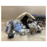 Boyds Bear Nativity and Wisemen set