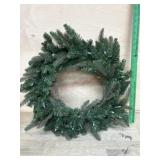 14 inch lighted wreath