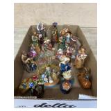 Flat with approx. 18 Nativity ornaments