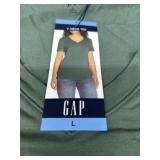 Ladies size large gap V neck tee