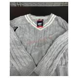 Ladies xs v neck cable sweater