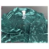Ladies large crushed velvet jammies
