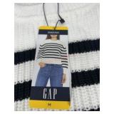 Ladies medium gap sweater