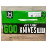 600 White Plastic Knives