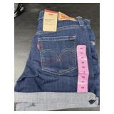 Ladies size 28 levis shorts