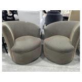 Pair of Brooklyn and Bella Houndstooth Raeley