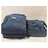 Set of black towels and basket   4 bath, 4 hand