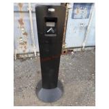 Rubbermaid commercial smoke stand