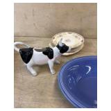 Flat of glass vases, pitcher, bowl and misc.