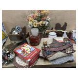 Box lot with basket of flowers, bath mat,