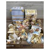 Flat of 12 Cherished Teddies figures