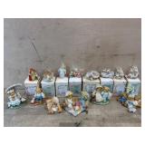 Flat with 14 Cherished Teddies figures