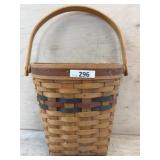 1993 Longaberger hanging wall basket