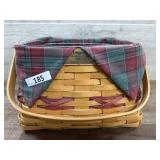 2000 Longaberger Deck the halls basket with liner