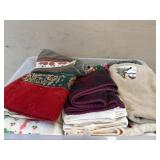 Tote of various towels