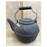 Cast iron Kettle